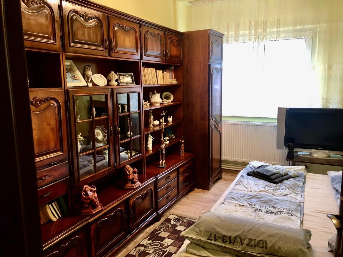 La Symo Apartament Straja Lupeni Lupeni  Zewnętrze zdjęcie